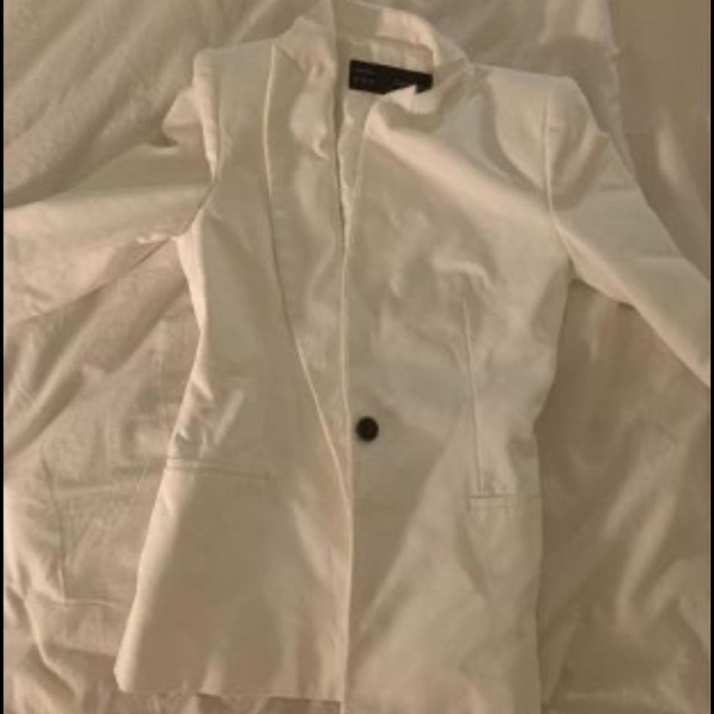 Women’s XS White Blazer
